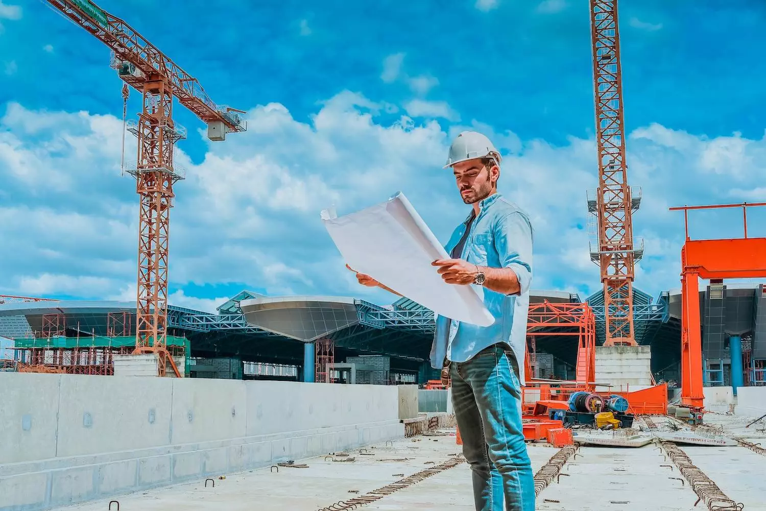 epc-contractor-look-at-project